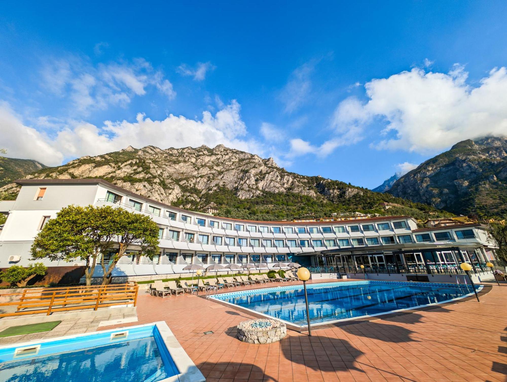 Aria Life Hotel Limone sul Garda Kültér fotó
