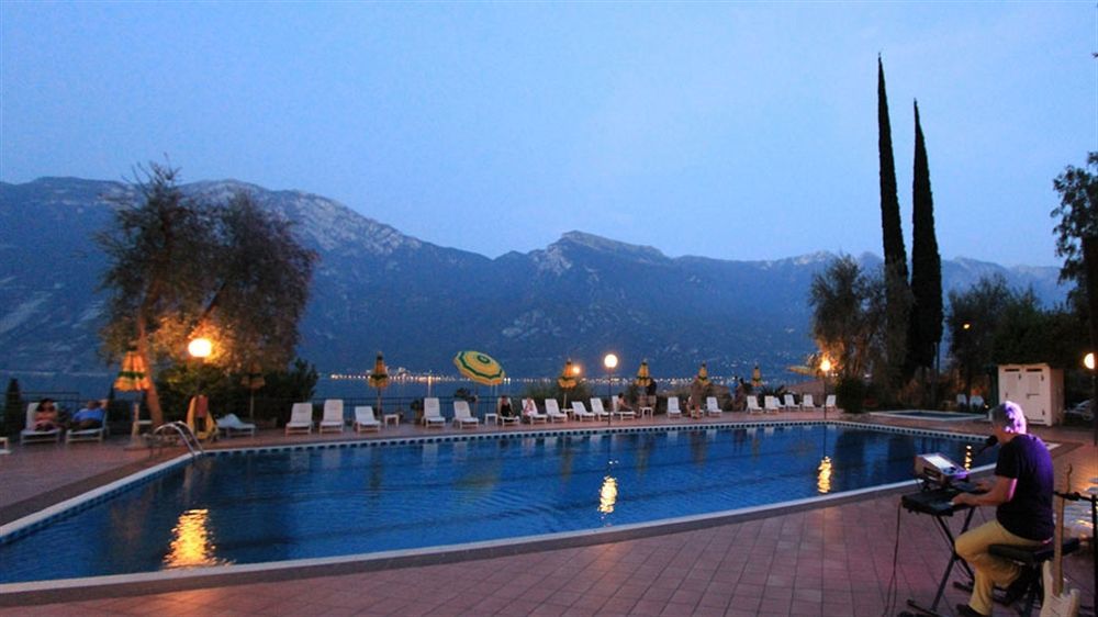 Aria Life Hotel Limone sul Garda Kültér fotó